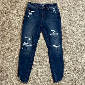 💜Maurices Blue Skinny Jeans with Distressed Details